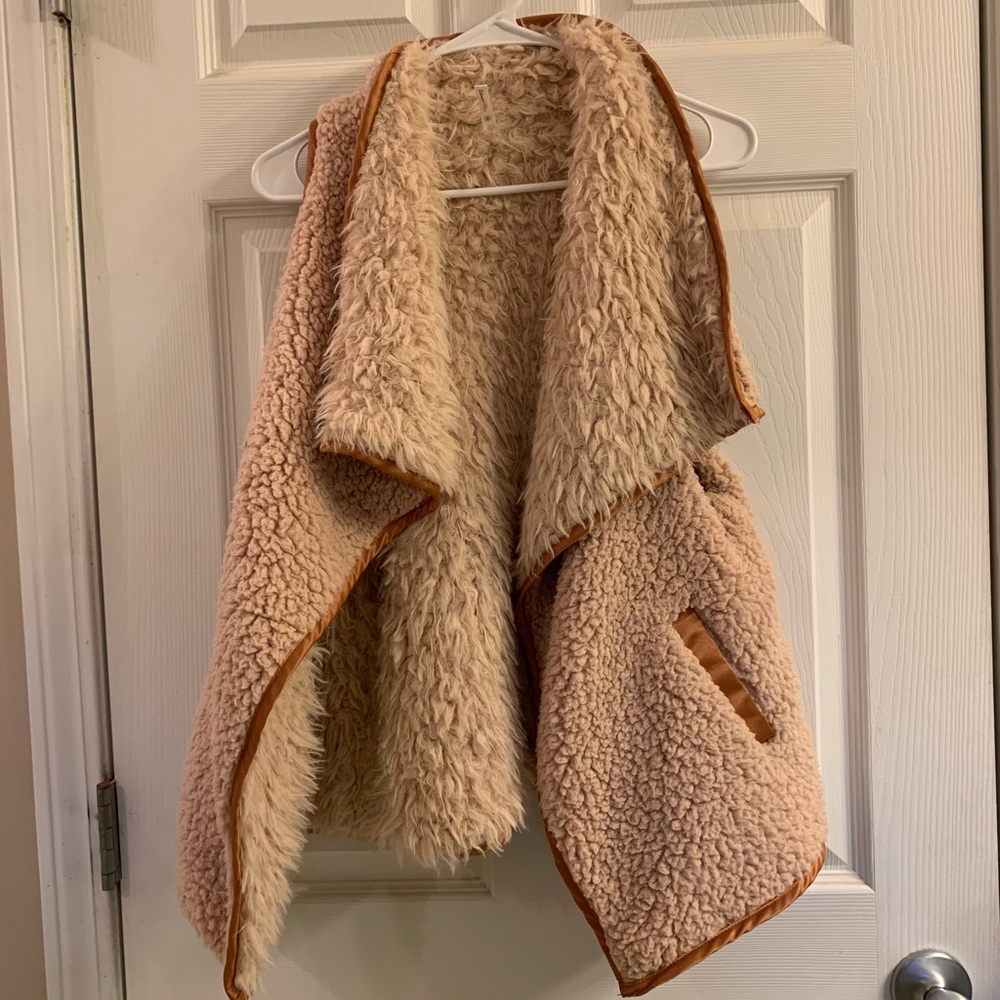 Boutique faux fur vest